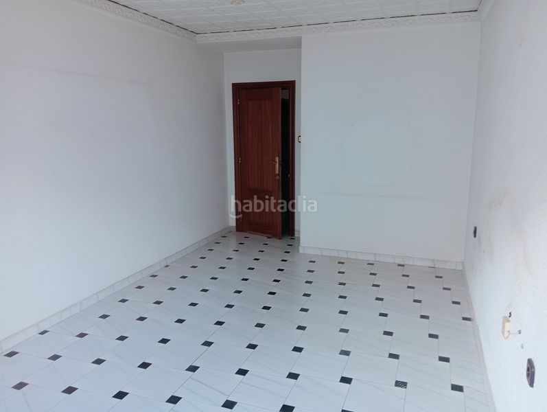 Foto 87784ea3-2182-4b78-baef-af784fe4c176. Pis a Monòver