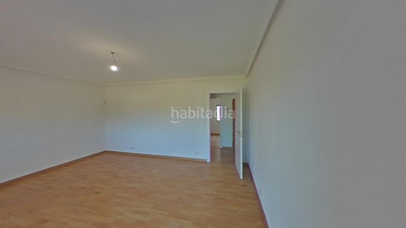 Foto 7b2d001b-57da-4081-8503-d9ca8b063a6f. Pis a Puerta Bonita Madrid