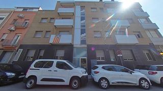 Appartement  C/ sagunt. Solvia inmobiliaria  piso badalona