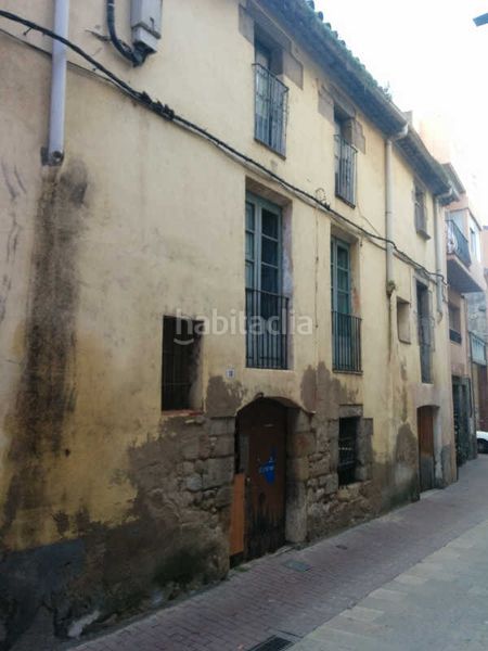 Foto 34ca5bc0-eb32-4489-aa29-c4a68af2b874. Edifici a Jonquera (La)