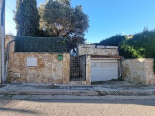 Chalet  C/ montblanc. Solvia inmobiliaria  chalet independiente sant andreu de la barc