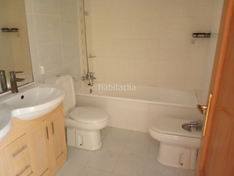 Foto b37629a0-2694-4432-b338-7c91b3300bf7. Pis amb aparcament a Centro Bétera