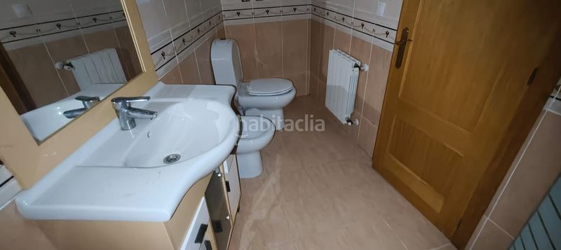Foto bc2e0425-a89e-493d-9243-f5429f47c69c. Pis amb aparcament a Centro Bétera