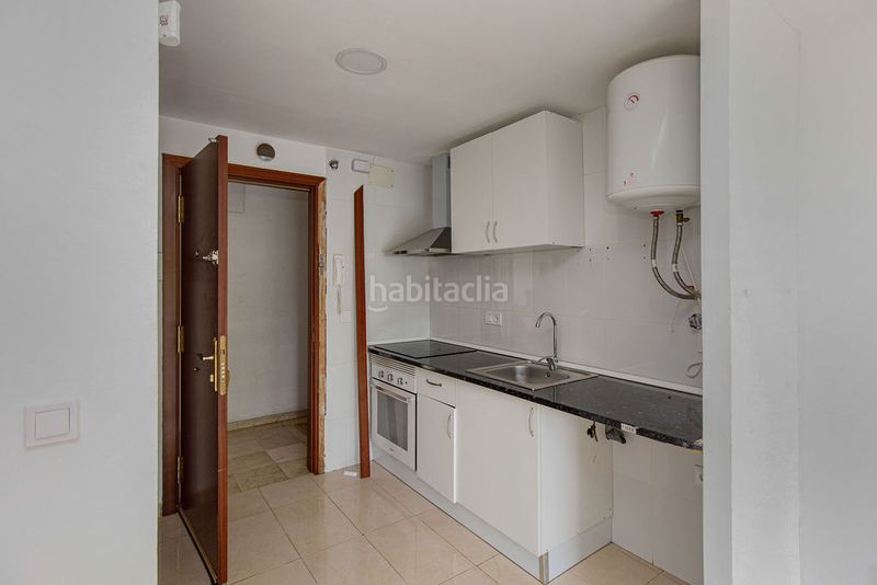 Foto bfea38e2-cdce-4308-ad36-e13cf3010764. Pis amb aparcament a Palau Girona