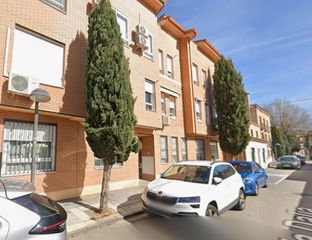 Aparcament cotxe  C/ dalia. Solvia inmobiliaria  garaje azuqueca de henares