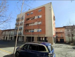 Parking voiture  Av/ de girona. Solvia inmobiliaria  garaje olot
