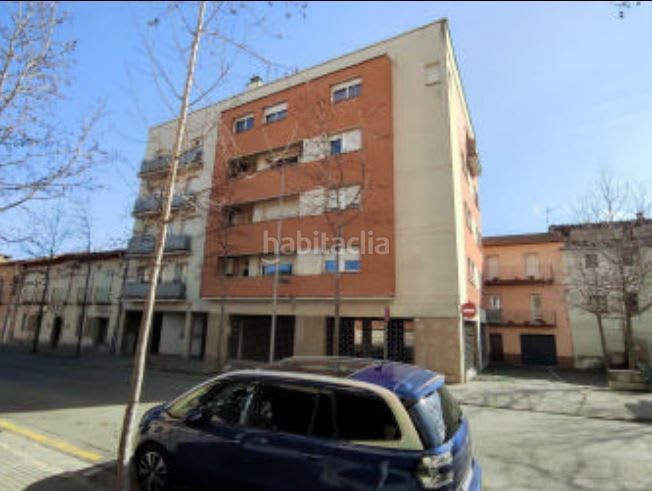 Foto 23c585b0-7c7b-4908-9073-e70f139ef68c. Aparcament cotxe a Olot