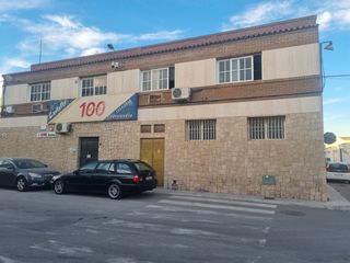 Bâtiment à usage industriel  C/ polio. Solvia inmobiliaria  nave industrial beniparrell
