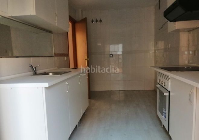 Foto 96788ff8-d416-4586-83d0-c3e1d799c139. Àtic amb calefacció aparcament a El Rosón-Kelvinator Getafe