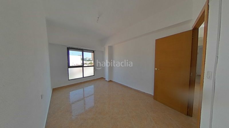 Foto 111f68c5-5ceb-40d7-b853-7e8064587478. Pis a Benimàmet Valencia