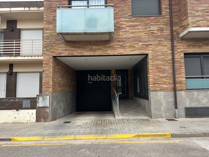 Foto 13f96801-6bf0-40a9-bc66-04ec9d0bc7fb. Aparcament cotxe a Bàscara