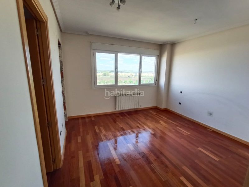 Foto 84e8c49d-b3a4-4534-bd6c-251f21f5b53c. Casa pareada solvia inmobiliaria chalet adosado yuncos en Numancia de la Sagra
