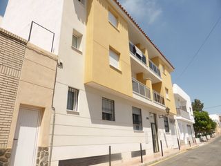 Piso  C/ amapola. Solvia inmobiliaria  piso garrucha