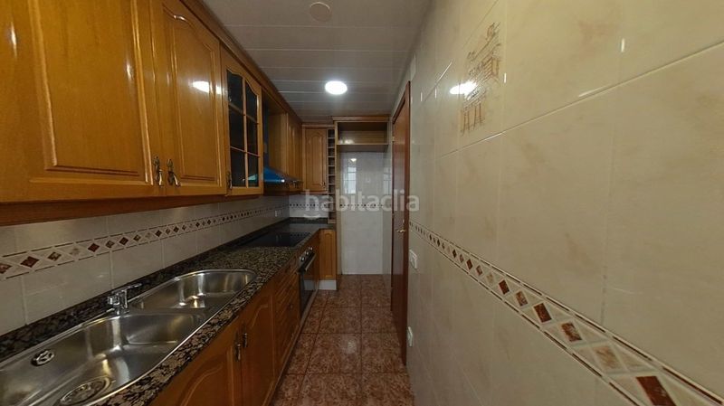 Foto aee3b78c-157e-4bfe-ac9b-2003e006721e. Dúplex solvia inmobiliaria dúplex hospitalet de llobregat el en Hospitalet de Llobregat (L´)