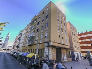 Pis  C/ pare castells. Solvia inmobiliaria  piso alzira
