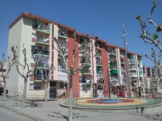 Pis  C/ primer de maig. Solvia inmobiliaria  piso montornès del vallès