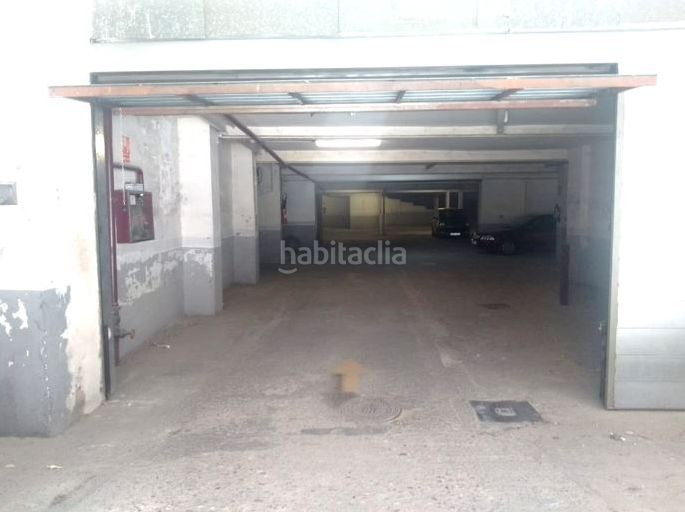 Foto 9a2fad92-e819-470a-bb0a-1da75c561b87. Aparcament cotxe a Font dels Capellans - Sagrada Familia Manresa