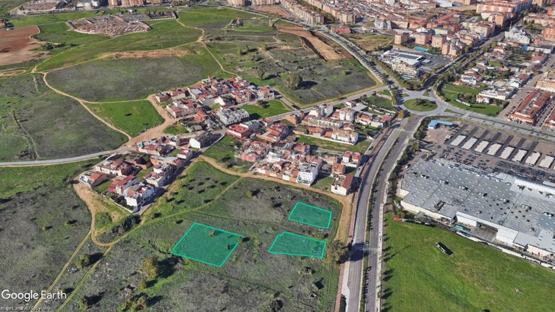 Foto 4774d053-1ac7-416c-81dd-72ade4c92c46. Finca rústica a Maria Auxiliadora - Barriada de Llera Badajoz