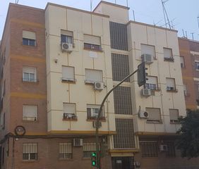 Piso  C/ sinai. Solvia inmobiliaria  piso sevilla