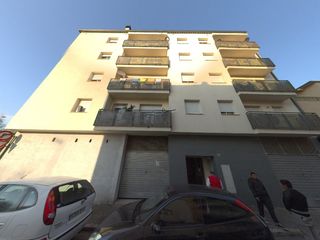 Pis  C/ valencia. Solvia inmobiliaria  piso girona
