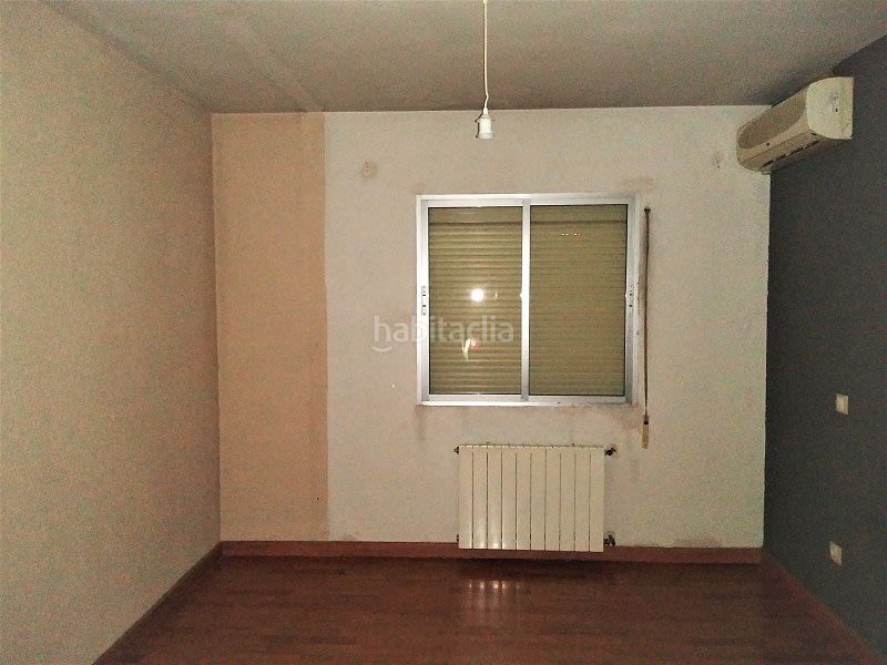 Foto cc1d3cab-f56b-4f4f-9602-55f38f253be1. Pis a Numancia Madrid