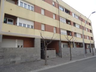 Aparcament cotxe  C/ tapiat. Solvia inmobiliaria  garaje alcarràs