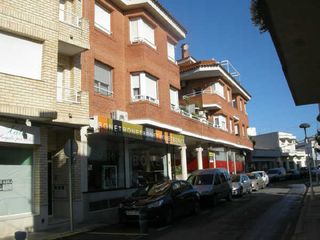 Aparcament cotxe  C/ trinquet. Solvia inmobiliaria  garaje deltebre