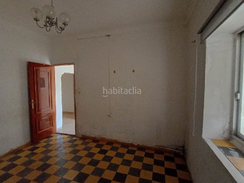 Foto f3a66e0d-d073-4ab3-98da-856497476c08. Xalet a Úbeda