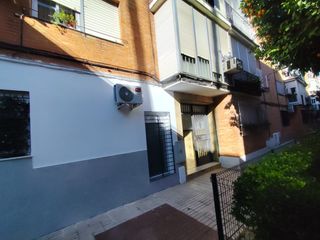 Appartement  C/ linares. Solvia inmobiliaria  piso san juan de aznalfarache