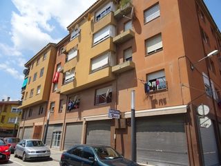 Pis  C/ girona. Solvia inmobiliaria  piso banyoles
