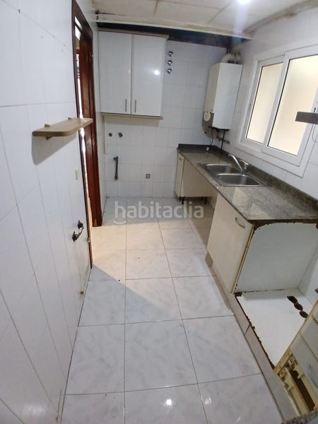 Foto 0a87bcd3-f666-42d1-b826-cbbcef184813. Pis a Els Pavos Blanes