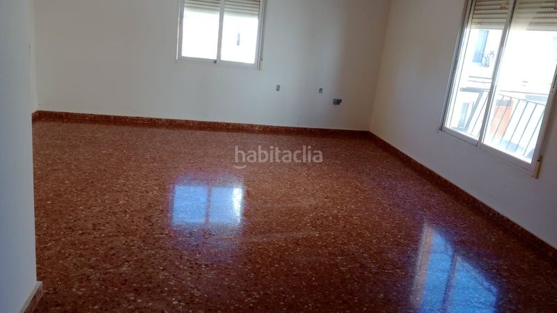 Foto 0ac6e29a-b083-4779-afe3-5b52dc76b02f. Pis a Requena