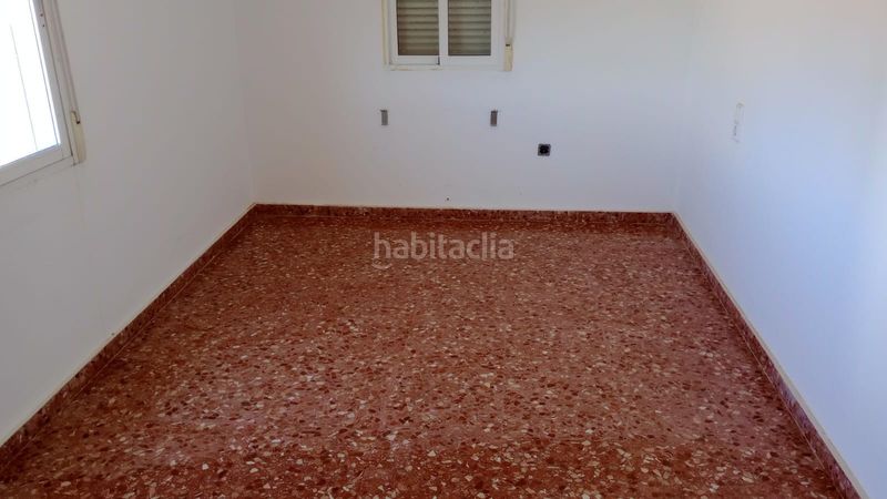 Foto 1ba35a16-6ef1-47d2-b8c2-e9a515a05554. Pis a Requena