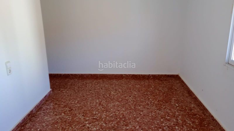 Foto f8332bd6-0d3b-45e5-87f2-ed45cba6e4ce. Pis a Requena