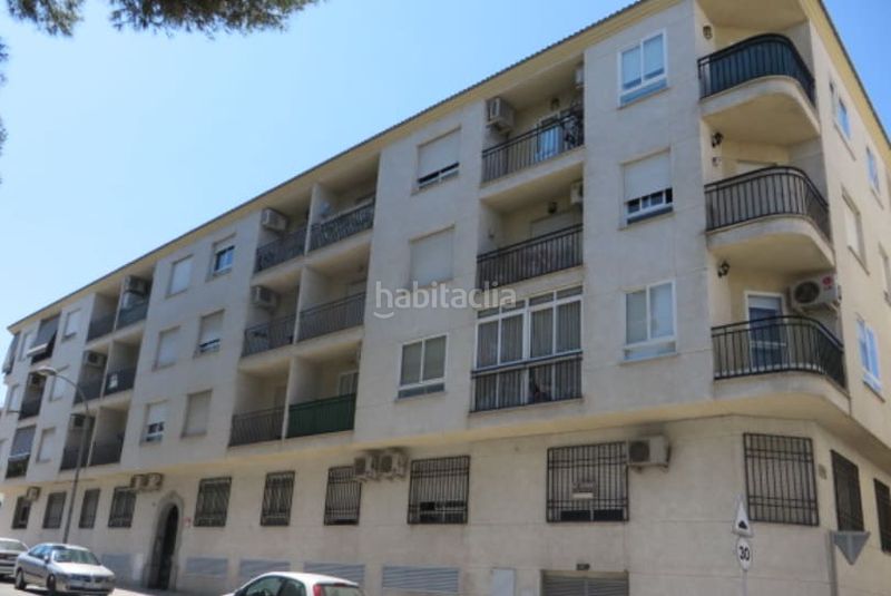 Foto ae3bbc33-d26c-4be1-833e-c2ebce8b2c2a. Aparcament cotxe a Torredelcampo