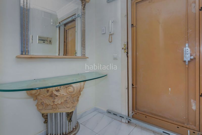 Foto aeb0fe02-000b-4f86-a1db-382e1f141155. Pis a Centre Blanes