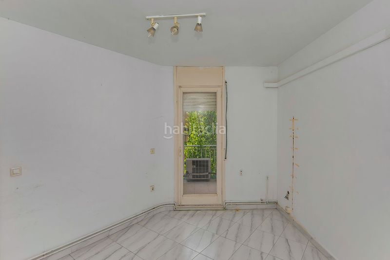 Foto c8a19cc3-cb80-414c-8a79-f2e3f9db6137. Pis a Centre Blanes