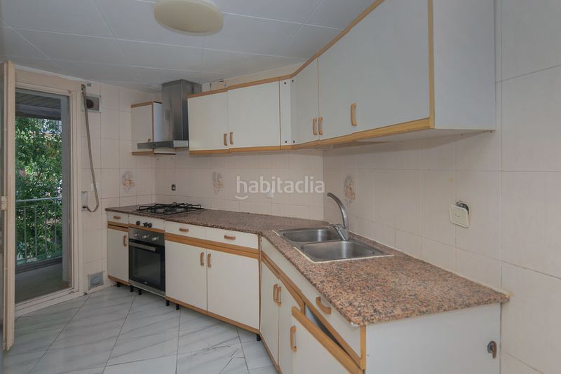 Foto f6ddd734-d8b6-4b20-a872-e5a070f6b9aa. Pis a Centre Blanes