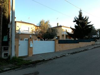 Xalet  Av/ cantabria. Solvia inmobiliaria  chalet independiente calonge