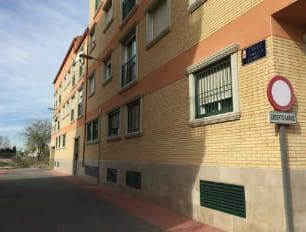 Aparcament cotxe  C/ francisca belando. Solvia inmobiliaria  garaje puente tocinos