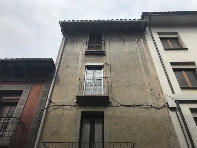Foto 8417bf88-e817-4082-aa80-f20876103f19. Edifici a Manlleu