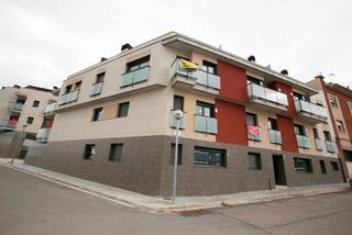 Aparcament cotxe  C/ font. Solvia inmobiliaria  garaje callús