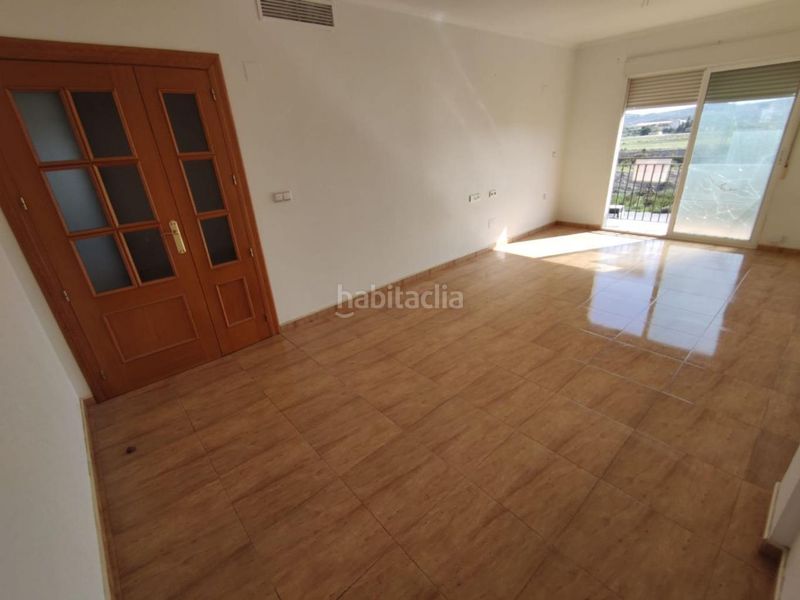 Foto a91d20b9-ddf6-452f-8045-2d0f15842e99. Pis amb aparcament a Fortuna