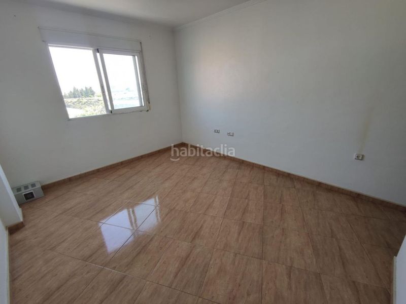 Foto efa5eb3c-b093-468d-9ce5-4cf2eb0727d1. Pis amb aparcament a Fortuna