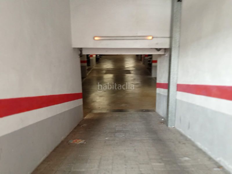 Foto f6b80ddc-8521-4400-97ee-44a5ea929c9c. Aparcament cotxe a Veïnat Salt