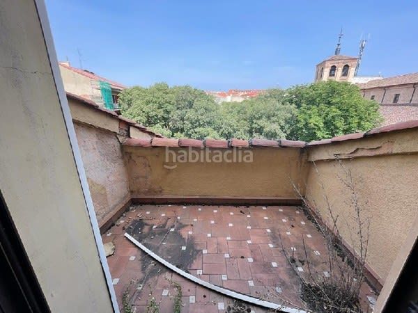 Foto e7baeb98-ab4d-4507-8ecf-21219d943926. Pis a Centro Segovia