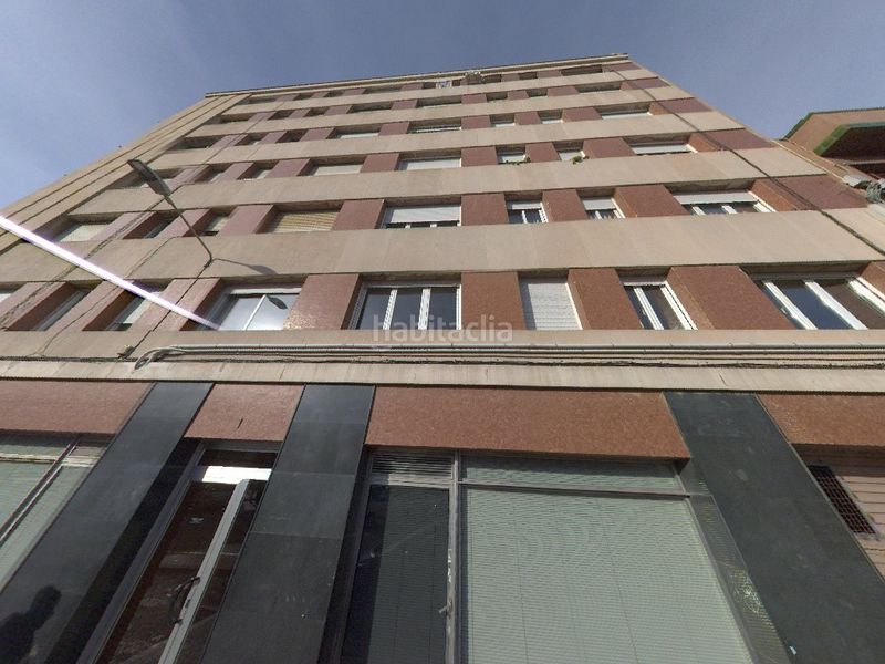 Foto ae5b1253-ac88-455e-bd50-2a16c88b75d3. Aparcament cotxe a Creu Alta Sabadell