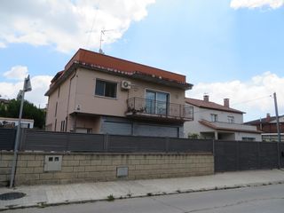 Xalet  C/ palaudaries. Solvia inmobiliaria  chalet independiente lliçà damunt
