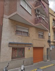 Pis  C/ joan valenti escalas. Solvia inmobiliaria  piso santa coloma de gramenet