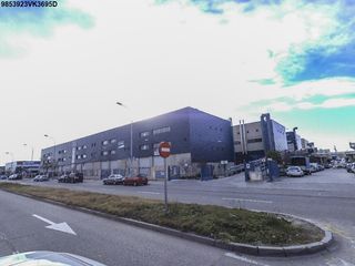 Parking coche  C/ resina. Solvia inmobiliaria  garaje madrid